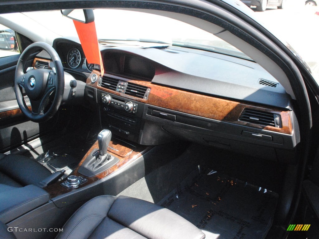 2009 3 Series 328xi Coupe - Black Sapphire Metallic / Black photo #4