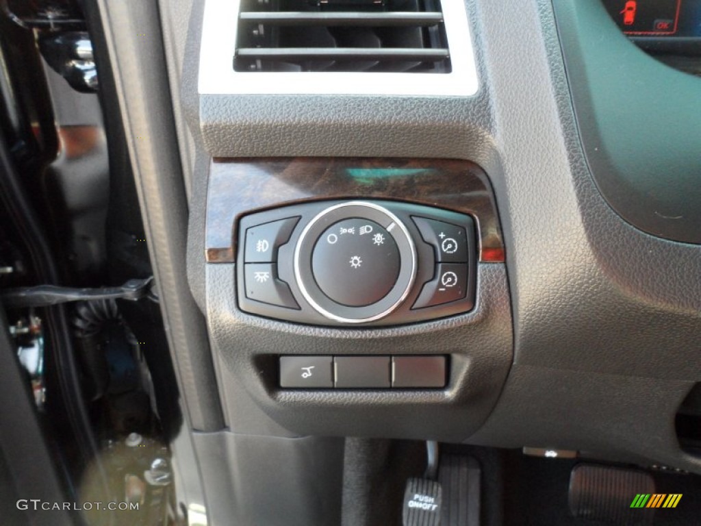 2013 Ford Explorer Limited EcoBoost Controls Photo #63653296