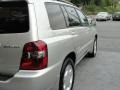 Millenium Silver Metallic - Highlander Limited Photo No. 11