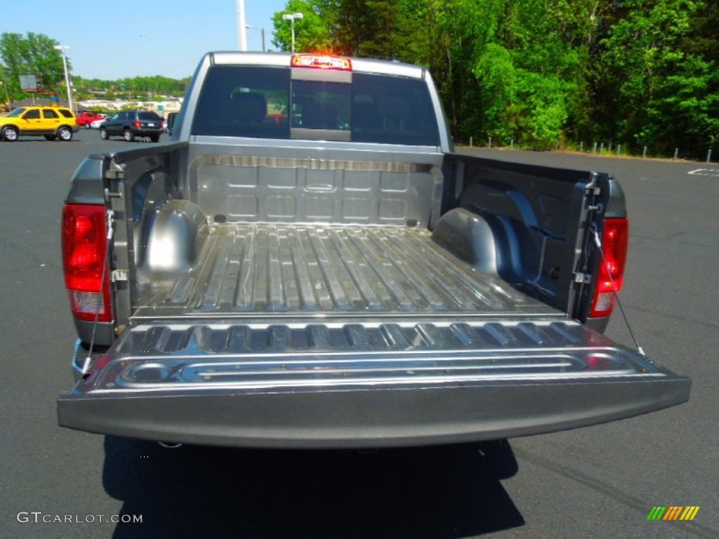 2010 Ram 1500 Big Horn Crew Cab - Mineral Gray Metallic / Dark Slate/Medium Graystone photo #18