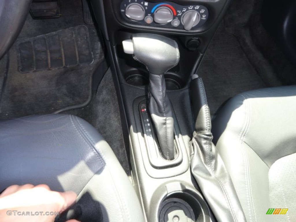 2004 Grand Am GT Coupe - Fusion Orange Metallic / Dark Pewter photo #8