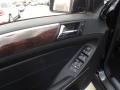 Black - ML 350 4Matic Photo No. 22