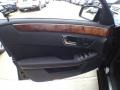 Black - E 350 4Matic Sedan Photo No. 21