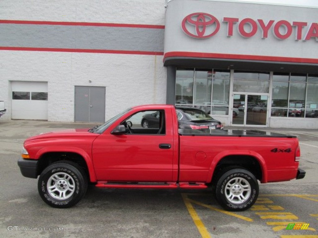 2003 Dakota SXT Regular Cab 4x4 - Flame Red / Dark Slate Gray photo #2