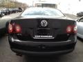 Black Uni - Jetta SE Sedan Photo No. 6