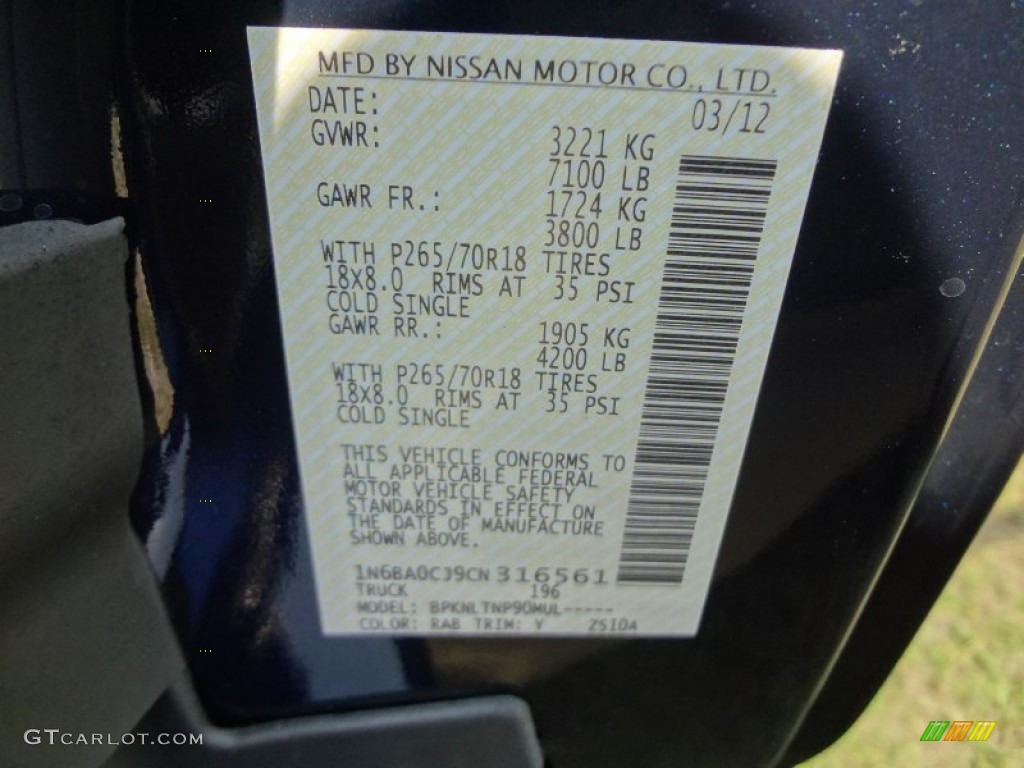 2012 Titan SV King Cab 4x4 - Navy Blue / Almond photo #22