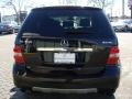 Black - ML 350 4Matic Photo No. 4