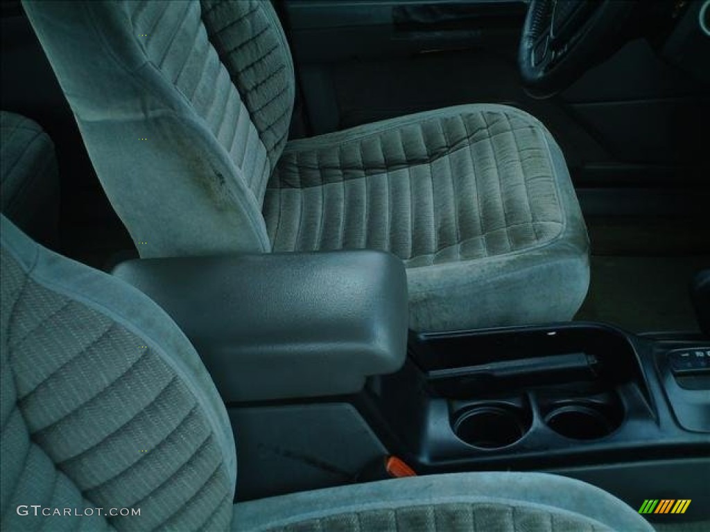 1995 Grand Cherokee Laredo 4x4 - Flame Red / Gray photo #4
