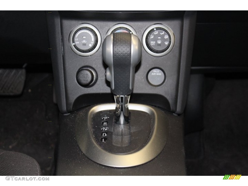 2011 Rogue SV AWD - Black Amethyst / Black photo #11