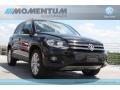 Deep Black Metallic - Tiguan SE Photo No. 1