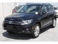 Deep Black Metallic - Tiguan SE Photo No. 3