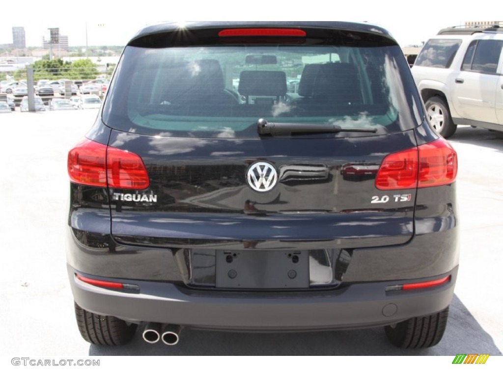 2012 Tiguan SE - Deep Black Metallic / Black photo #4