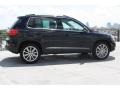 Deep Black Metallic - Tiguan SE Photo No. 7