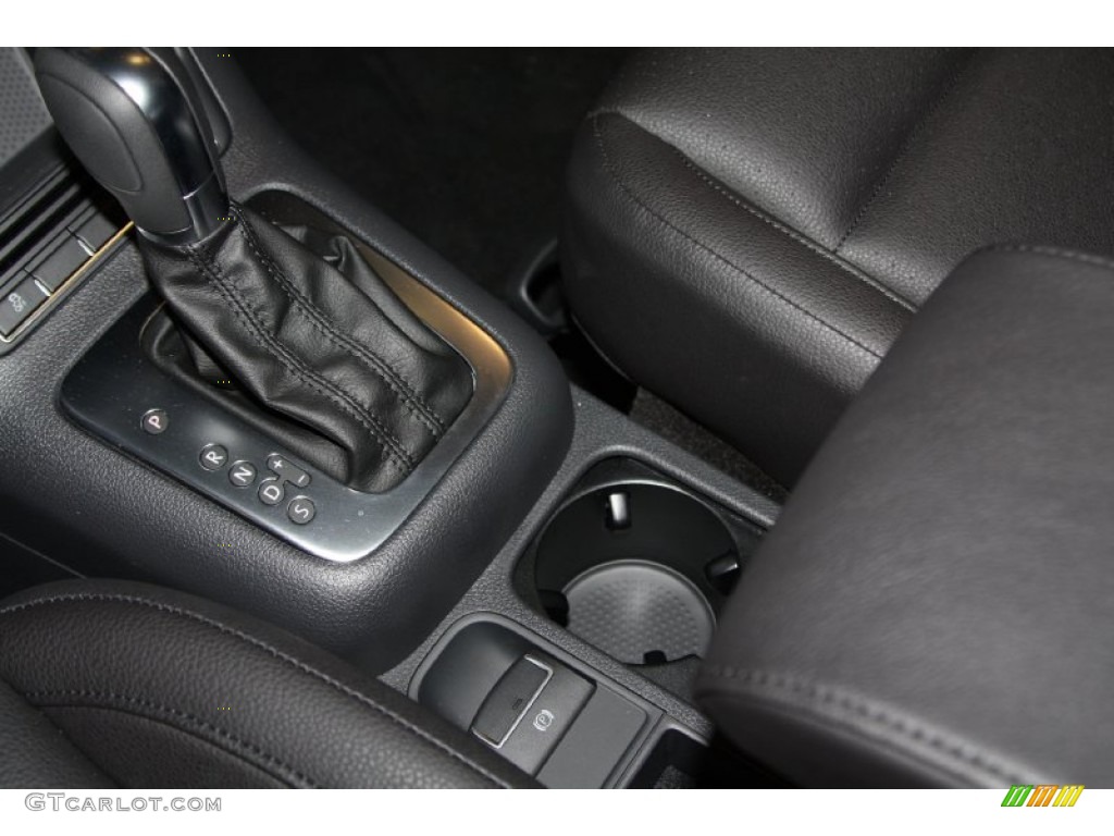2012 Tiguan SE - Deep Black Metallic / Black photo #12