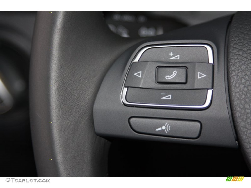 2012 Tiguan SE - Deep Black Metallic / Black photo #16