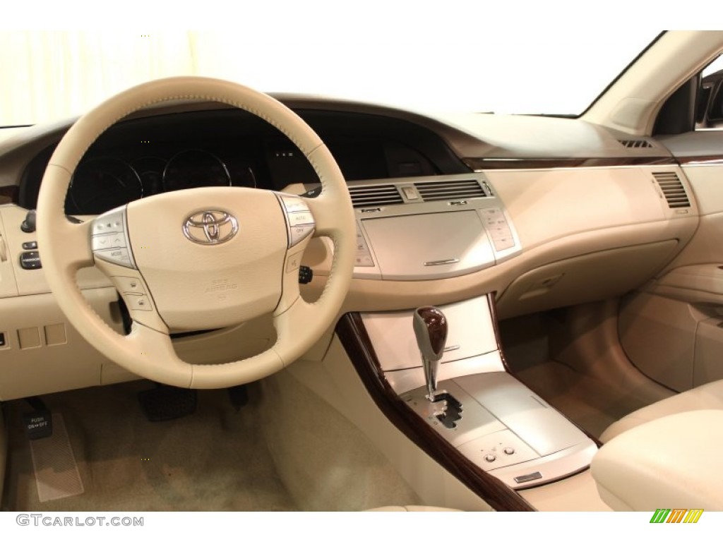 2008 Avalon XLS - Black / Ivory Beige photo #10