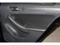 Black - Jetta SE Sedan Photo No. 20