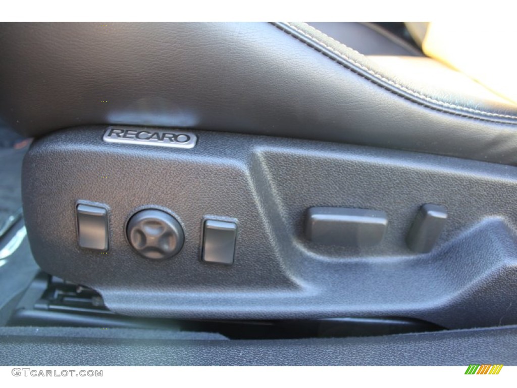 2011 Cadillac CTS -V Coupe Controls Photo #63684819
