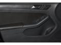 Black - Jetta SE Sedan Photo No. 8