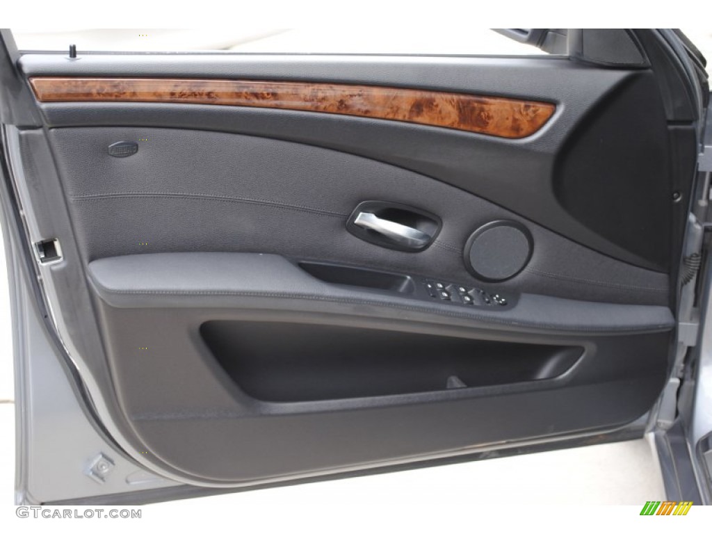 2009 BMW 5 Series 535xi Sports Wagon Door Panel Photos
