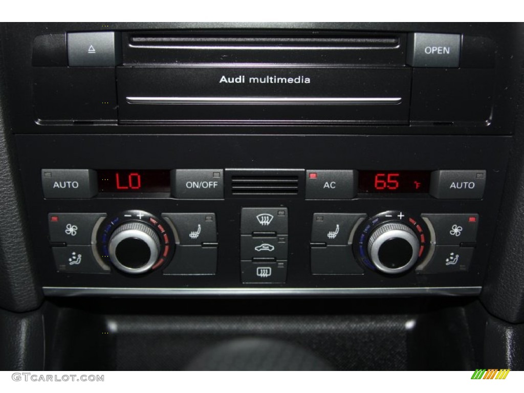 2010 Audi Q7 3.0 TDI quattro Controls Photo #63687471