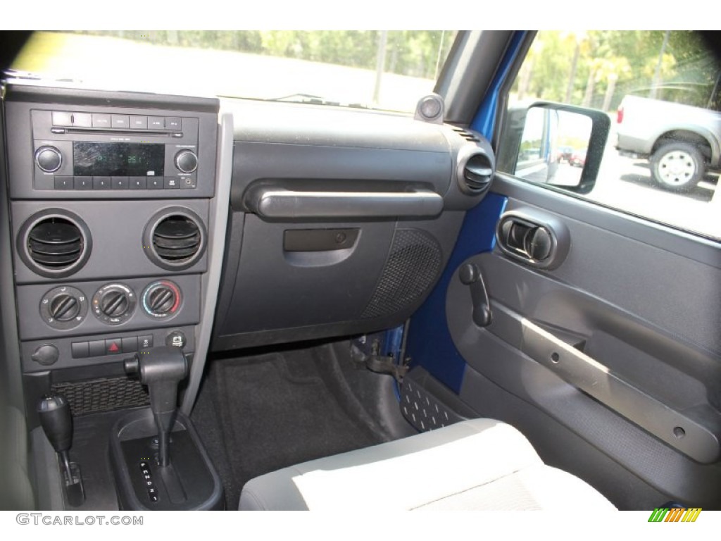 2010 Wrangler Sport 4x4 - Deep Water Blue Pearl / Dark Slate Gray/Medium Slate Gray photo #14