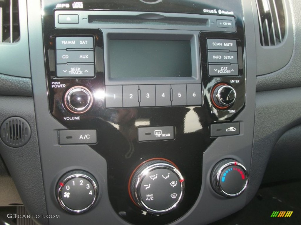 2012 Kia Forte Koup EX Controls Photo #63689736