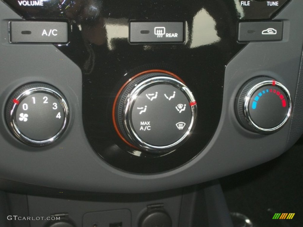 2012 Kia Forte Koup EX Controls Photo #63689749