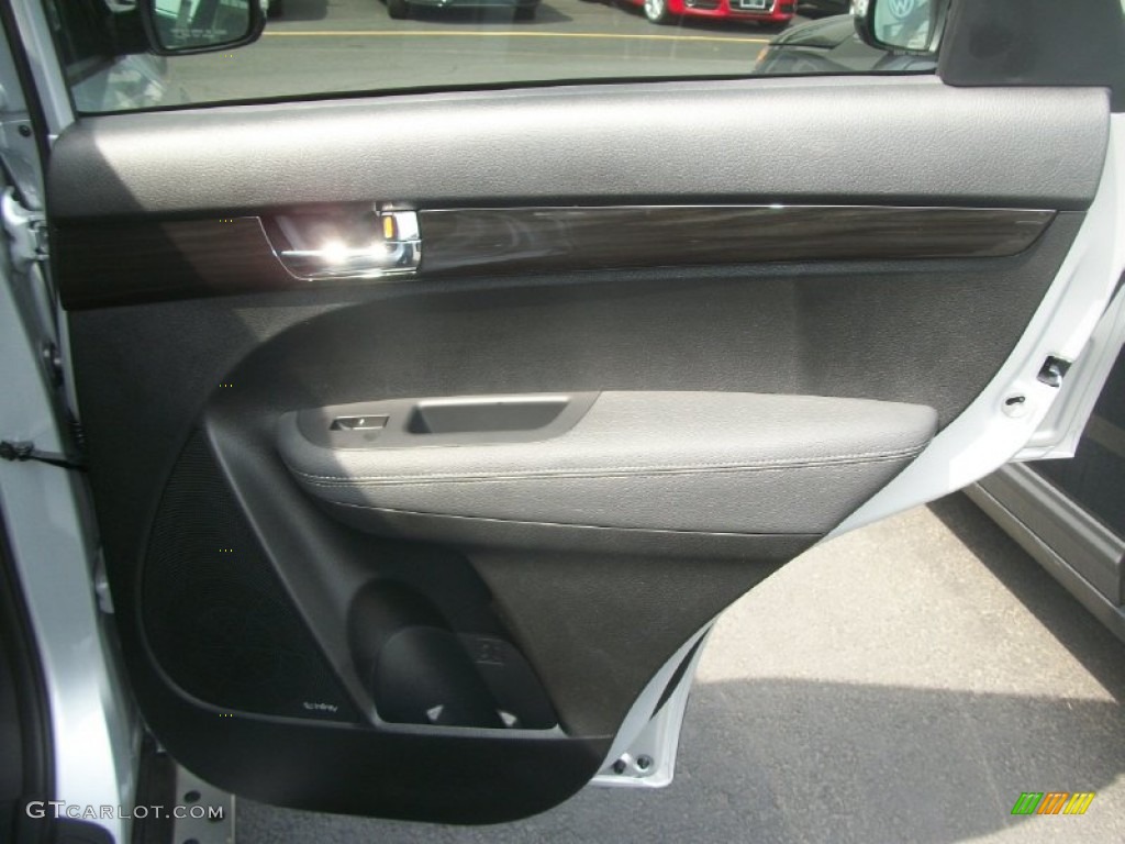 2012 Sorento EX V6 AWD - Bright Silver / Black photo #28