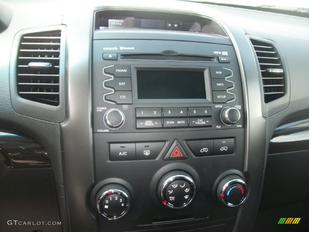 2012 Sorento LX AWD - Bright Silver / Black photo #13