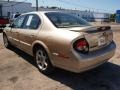 2000 Sunlit Sand Metallic Nissan Maxima SE  photo #2