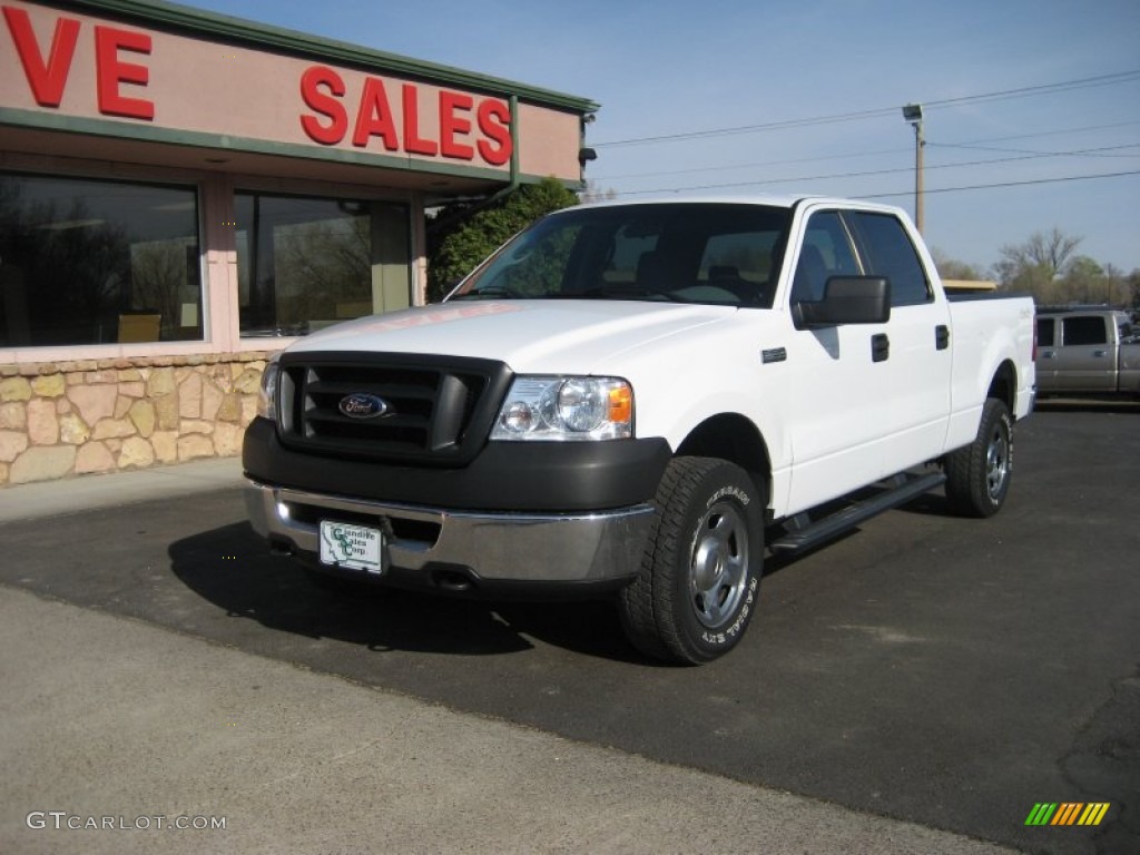 2008 F150 XL SuperCrew 4x4 - Oxford White / Medium Flint Grey photo #1