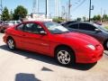 Bright Red 2002 Pontiac Sunfire SE Coupe