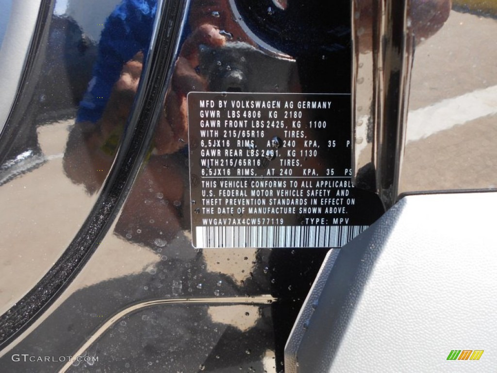 2012 Tiguan S - Deep Black Metallic / Black photo #23