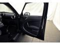 Absolute Black Metallic - Cooper S Countryman Photo No. 28