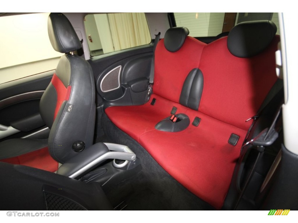 2006 Mini Cooper S Hardtop Rear Seat Photo #63698655