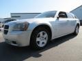 2005 Bright Silver Metallic Dodge Magnum SXT  photo #1