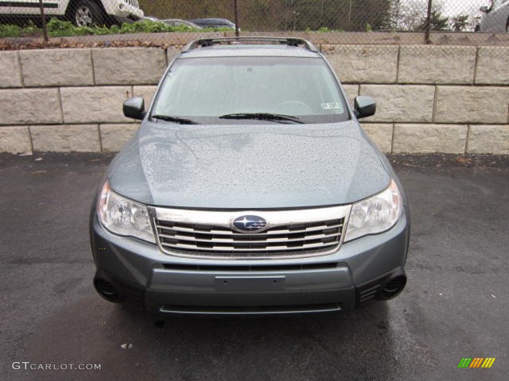 2009 Forester 2.5 X Premium - Newport Blue Pearl / Platinum photo #2