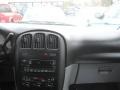 2005 Magnesium Pearl Dodge Grand Caravan SE  photo #15