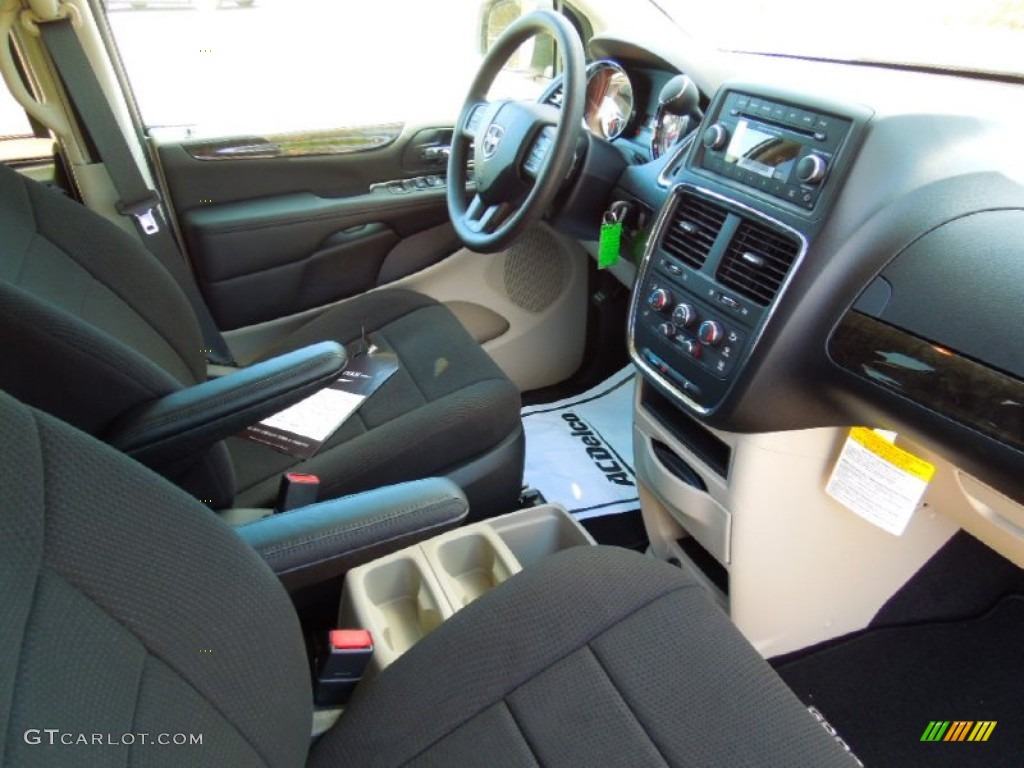 2012 Grand Caravan SE - Stone White / Black/Light Graystone photo #24