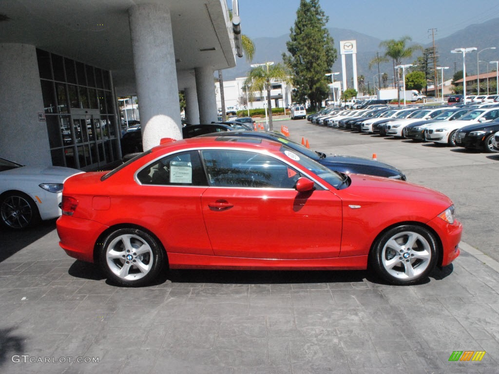 2009 1 Series 128i Coupe - Crimson Red / Taupe photo #3