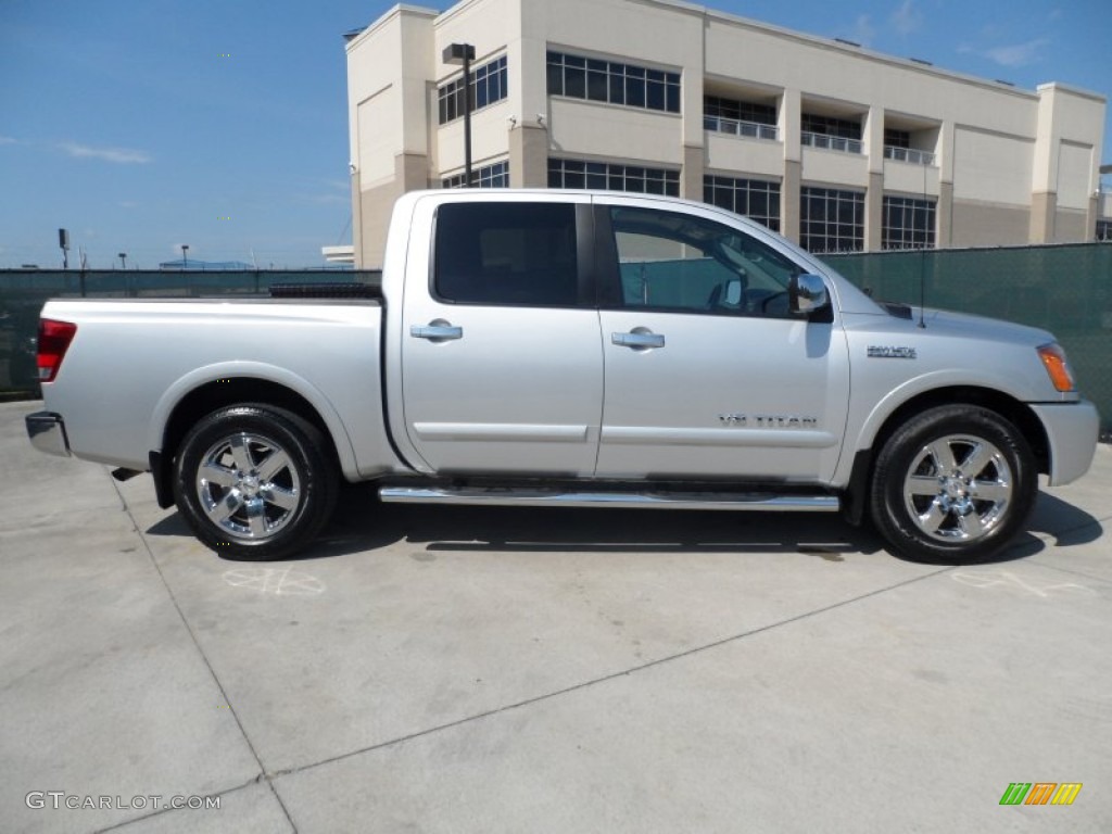 2010 Titan SE Crew Cab - Radiant Silver / Charcoal photo #2