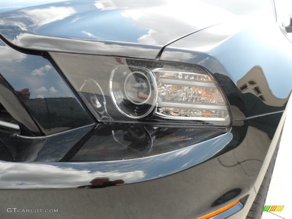 2013 Ford Mustang GT Coupe HID Headlight Photo #63714427