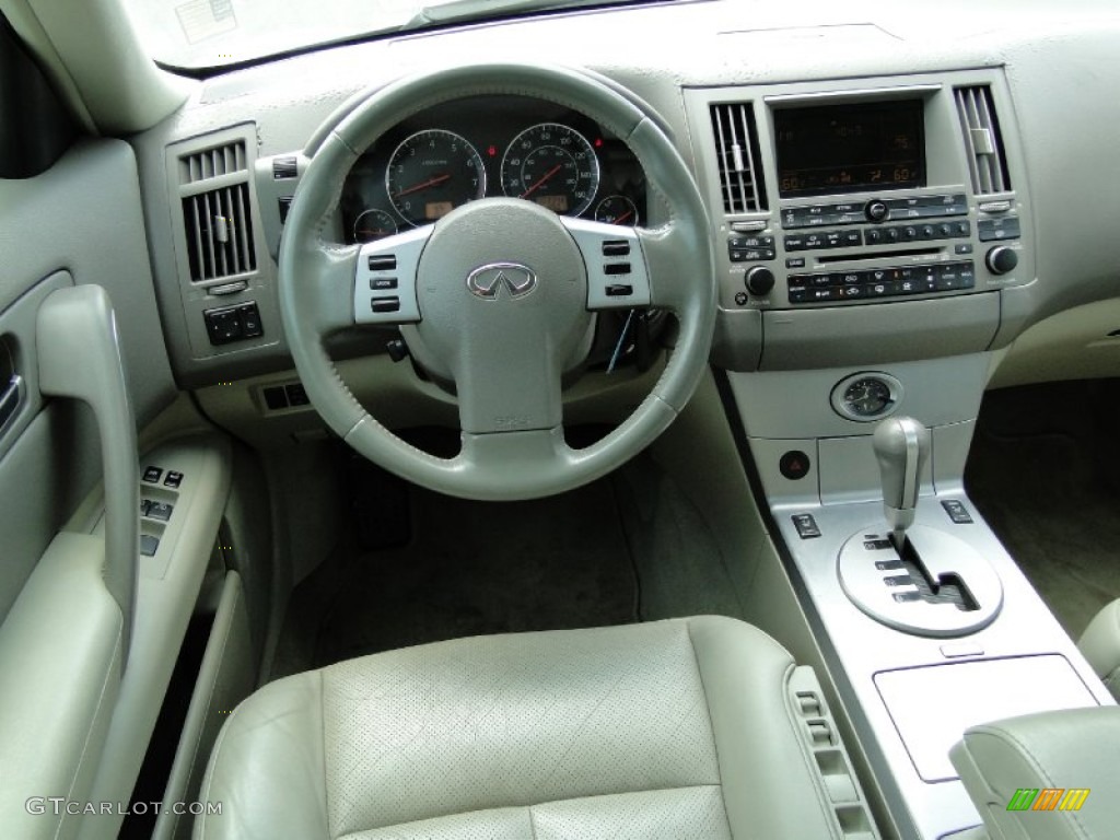 2005 FX 35 AWD - Ivory Pearl White / Willow photo #19