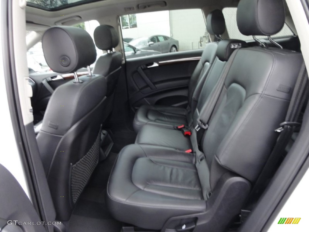 2011 Audi Q7 3.0 TFSI quattro Rear Seat Photo #63716578