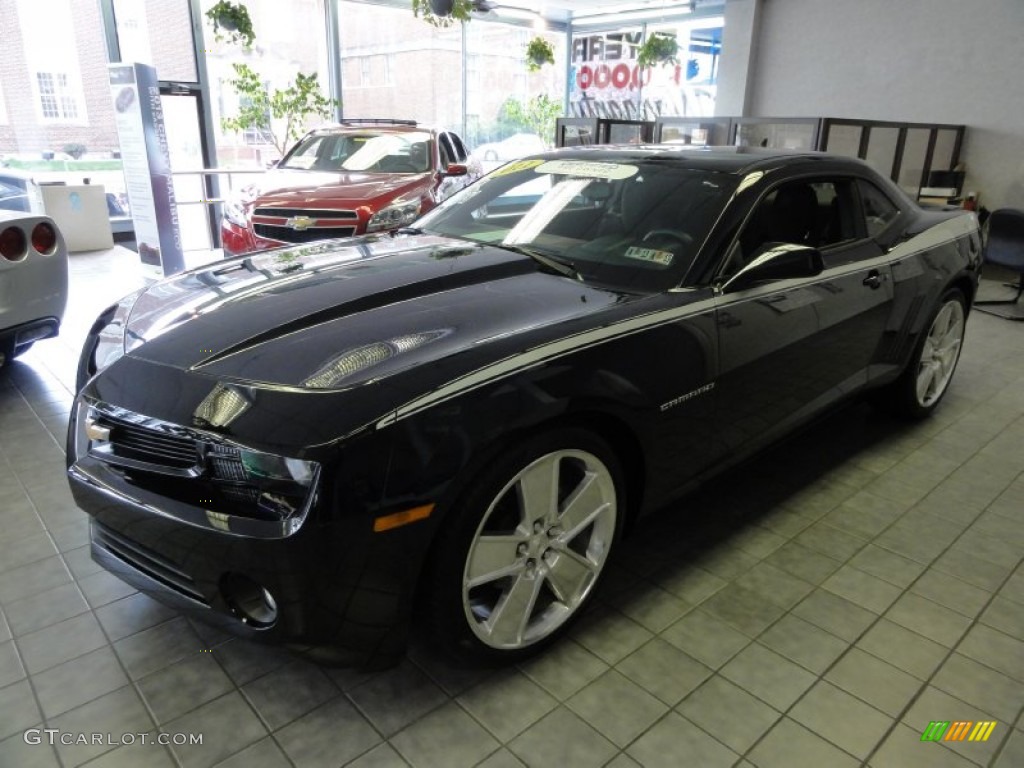Black Chevrolet Camaro