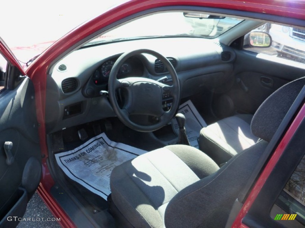 1999 Accent L Coupe - Cherry Red / Gray photo #8