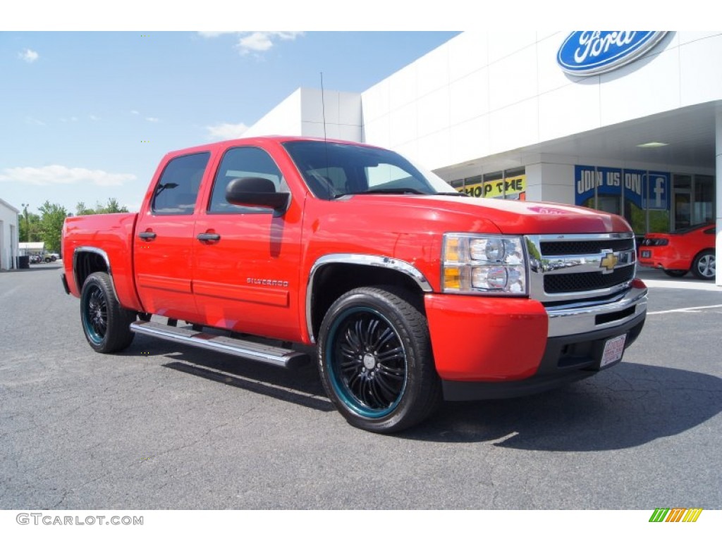 2010 Silverado 1500 LT Crew Cab - Victory Red / Ebony photo #2