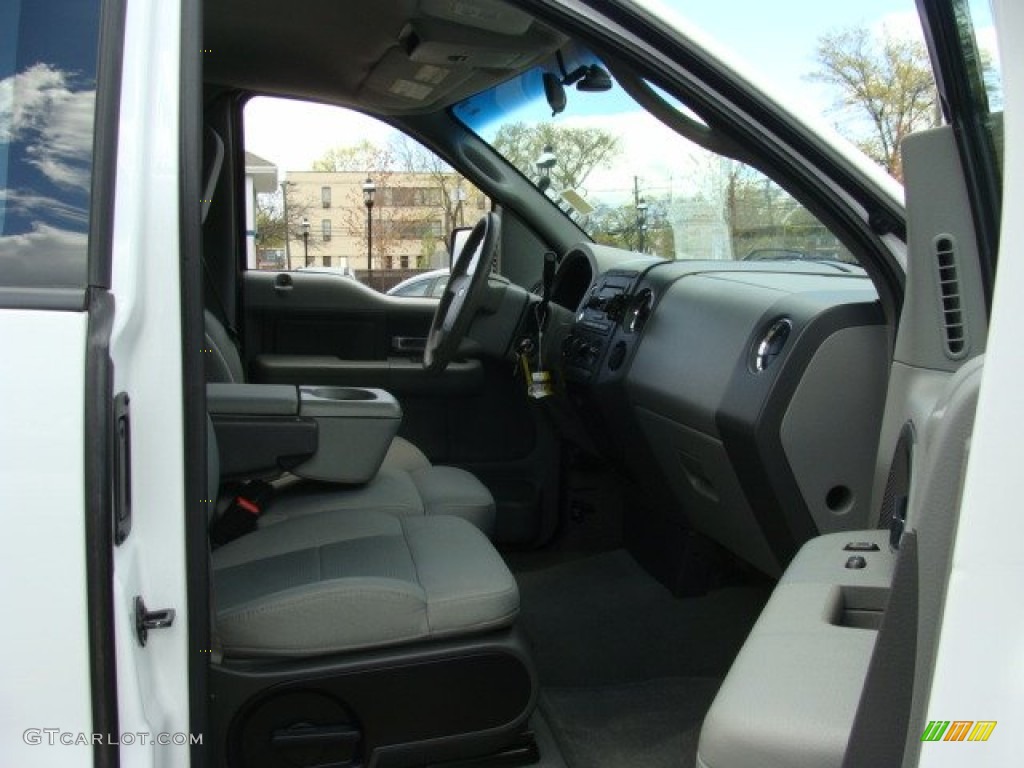 2007 F150 XLT Regular Cab 4x4 - Oxford White / Medium Flint photo #8