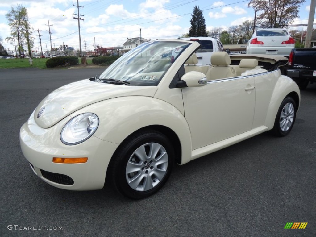 Harvest Moon Beige 2010 Volkswagen New Beetle 2.5 Convertible Exterior Photo #63727494